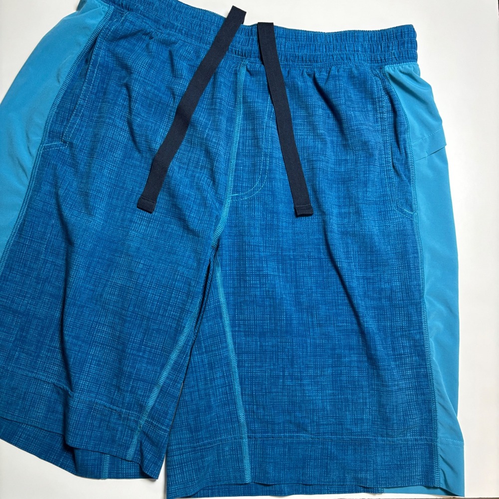 Lululemon Athletic Shorts Mens L Blue Training Drawstring Pocket Shorts